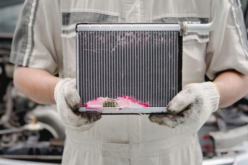 علائم خرابی و نشتی رادیاتور ماشین