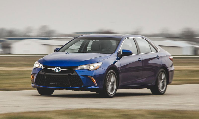 عرضه قطعات اورجینال تویوتا کمری